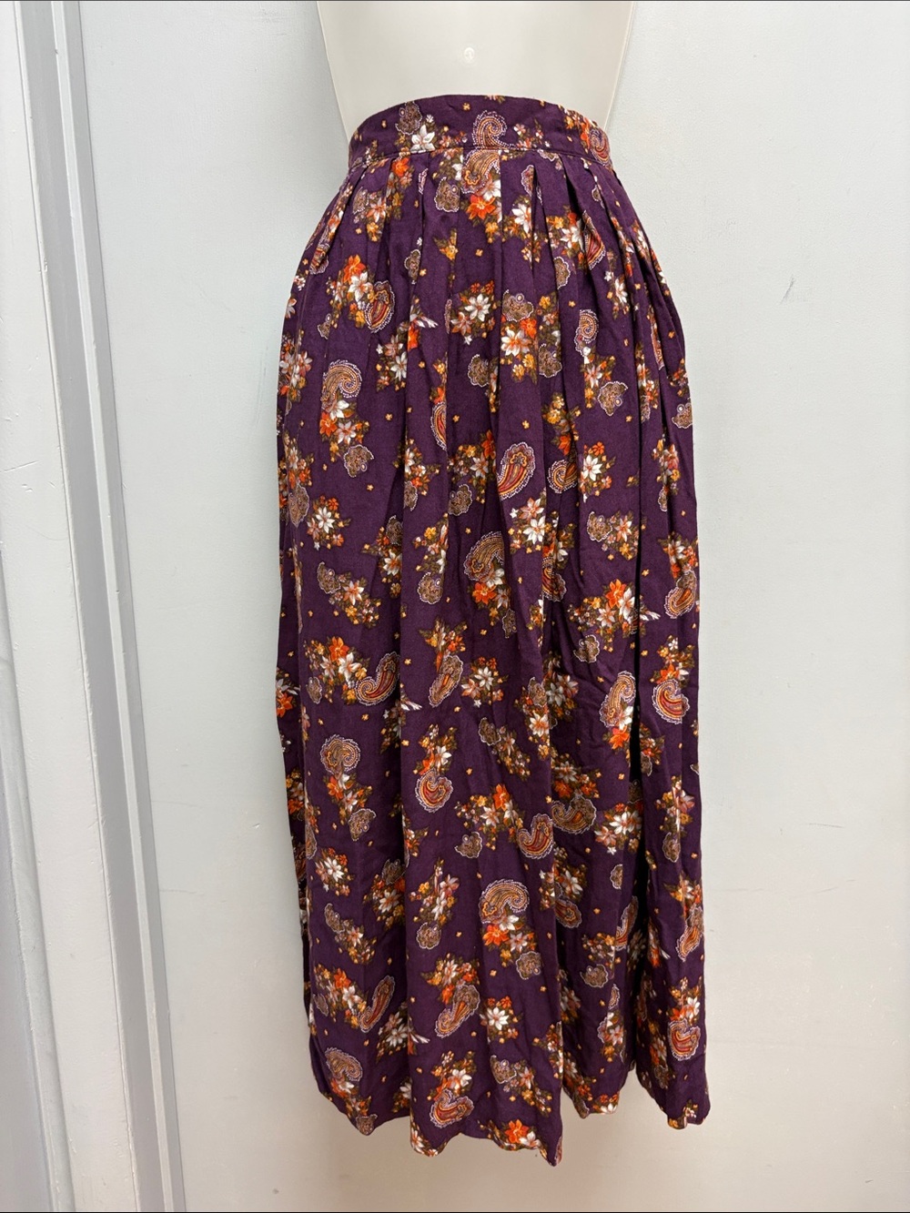 Vintage Herman Geist Purple Floral Paisley Pleated Maxi Skirt Size 4